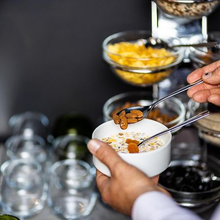 B The Hotel Sfantu Gheorghe  Ngoại thất bức ảnh