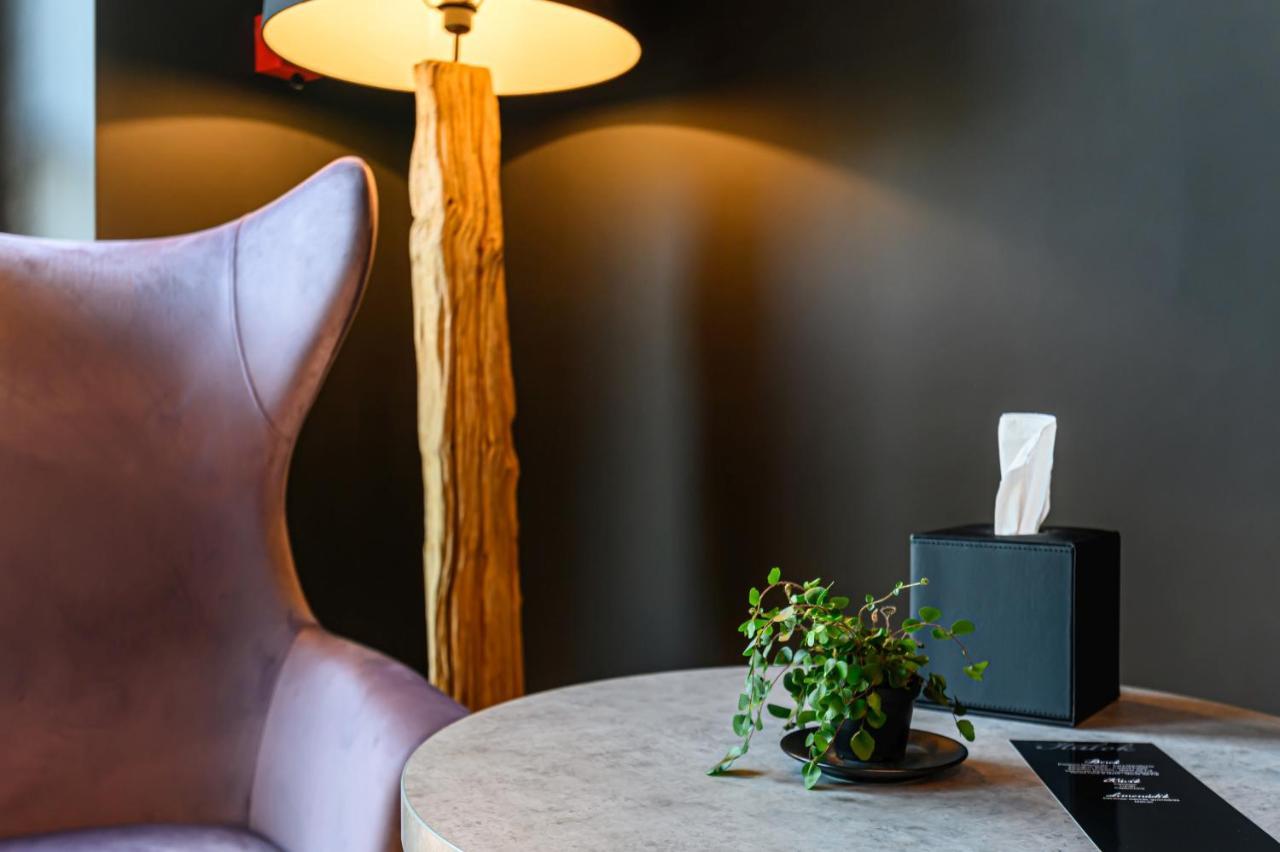 B The Hotel Sfantu Gheorghe  Ngoại thất bức ảnh